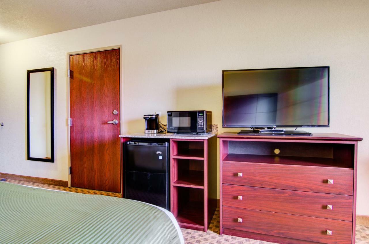 Cobblestone Inn & Suites-Winterset Kültér fotó